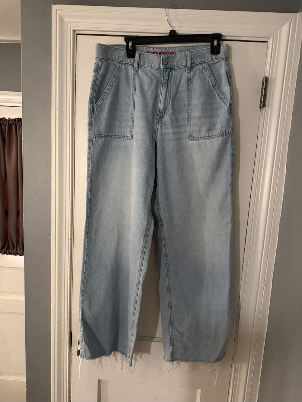Women’s sz 10 Lucky Brand Utility Jeans